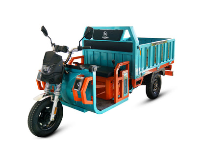 LLAMA Truck Blaze (Built in USA)
