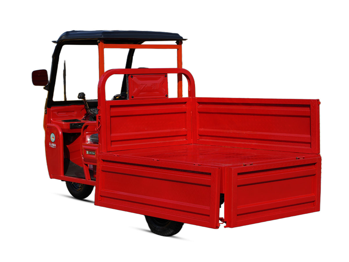 LLAMA Truck Vector (Built in USA)