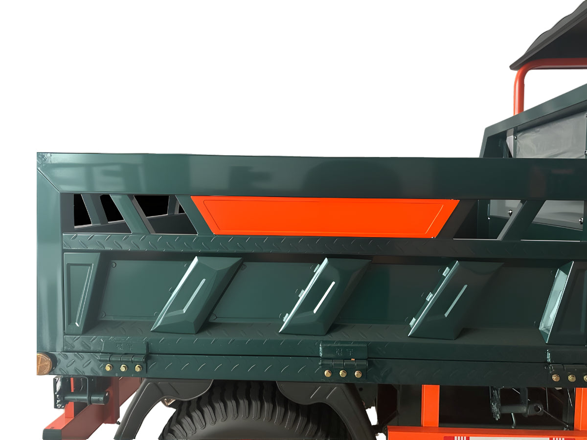 LLAMA Truck Thunder (Built in USA)
